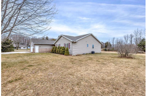 4840 Cottage Lane, Two Rivers, WI 54241