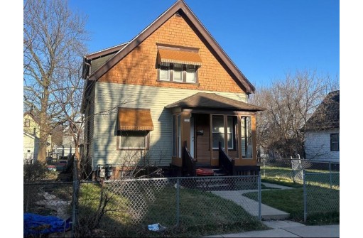 3204 North 14th Street, Milwaukee, WI 53206-2769