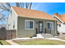 4555 North 39th Street, Milwaukee, WI 53209-5803