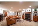 1810 East Bristlecone Drive, Hartland, WI 53029-8657