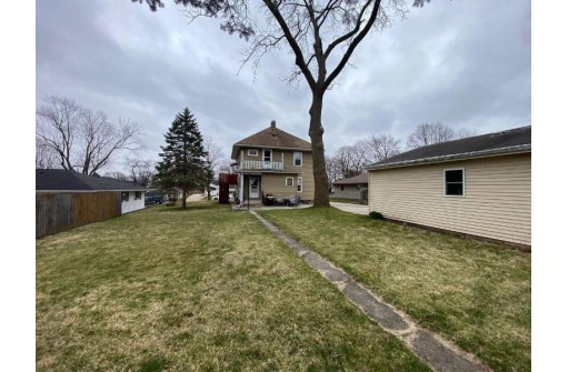 310 Hickory Street, Fort Atkinson, WI 53538-1124