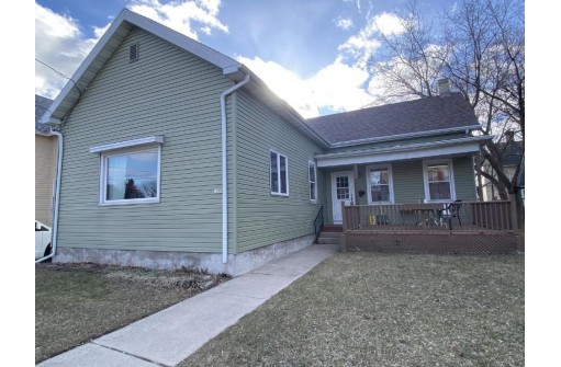 1208 South 9th Street, Manitowoc, WI 54220