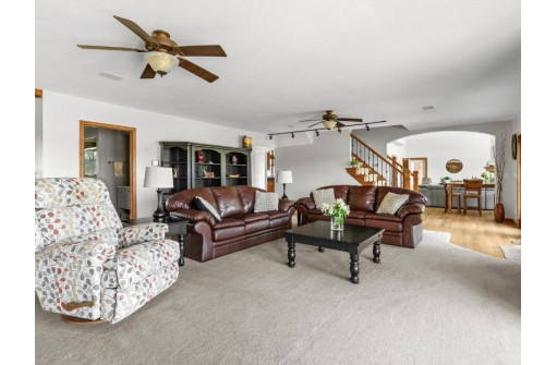 3060 Cottage Lane, Two Rivers, WI 54241