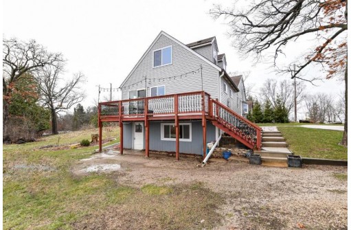 W302S10120 Lakeview Drive, Mukwonago, WI 53149-9131