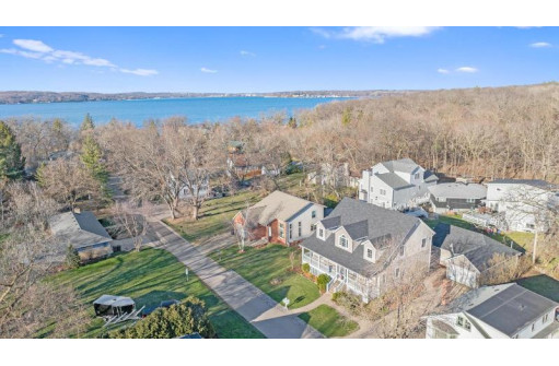 N1744 West Beach Drive, Lake Geneva, WI 53147