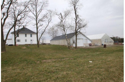 N8615 County Road X, Watertown, WI 53094-9505