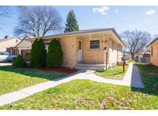 4916 North 67th Street Milwaukee, WI 53218-4040