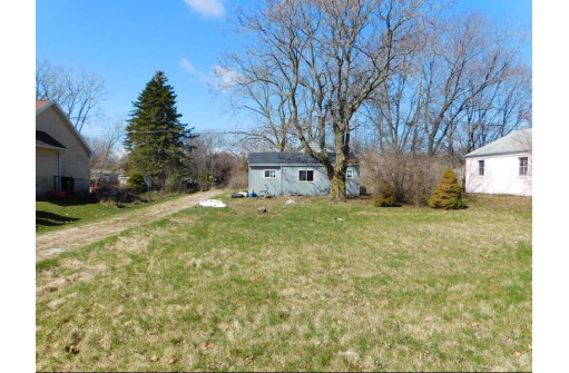 3332 Meachem Road, Mount Pleasant, WI 53405-4666