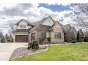 2175 Coachmen Court, Delafield, WI 53018-1256