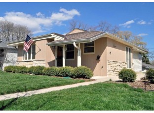 4702 North 118th Street Wauwatosa, WI 53225-4308