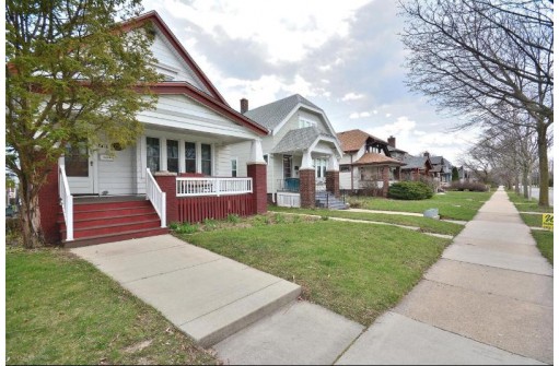 1830 North 52nd Street, Milwaukee, WI 53208-1750