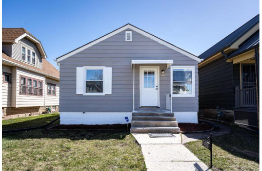 4718 North 40th Street, Milwaukee, WI 53209