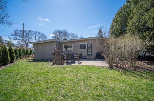 736 West Riverview Drive, Glendale, WI 53209