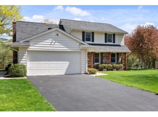 3124 West Joliet Court Mequon, WI 53092