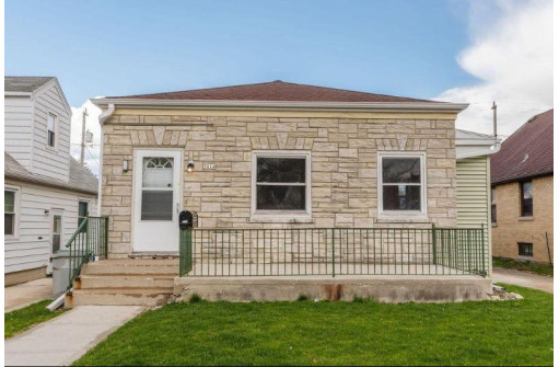 3014 North 61st Street, Milwaukee, WI 53210-1407