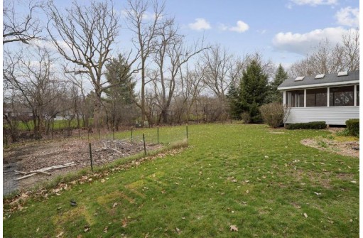 29635 Clover Lane, Waterford, WI 53185