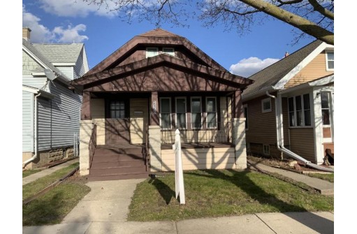 2152 South 76th Street, West Allis, WI 53219-1128