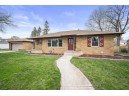 5750 North Bel Aire Drive, Glendale, WI 53209-4304