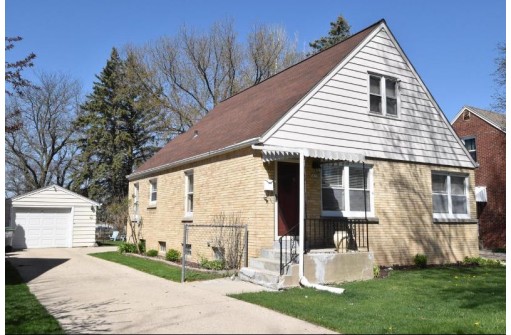 3877 North 87th Street, Milwaukee, WI 53222