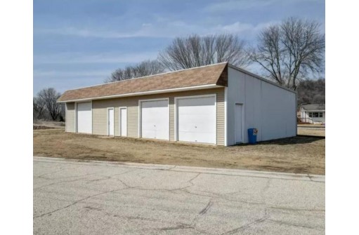 1442 South Street, Black Earth, WI 53515