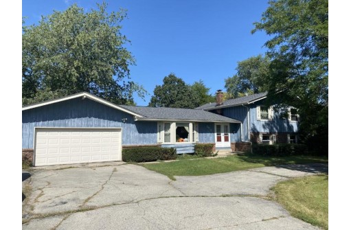 3912 109th Street, Pleasant Prairie, WI 53158-3802