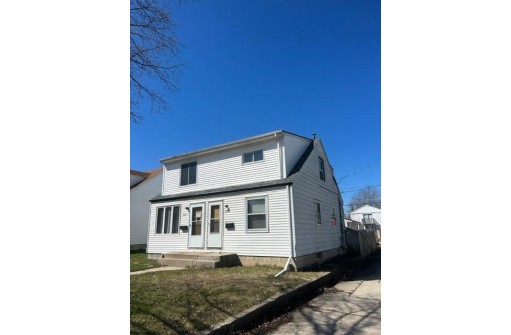 6181 North 38th Street 6183, Milwaukee, WI 53209