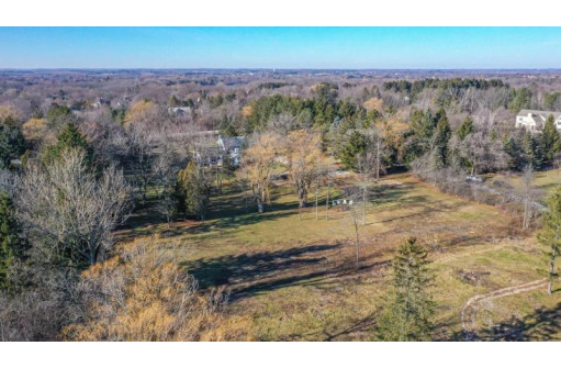 LT3 North Range Line Road, Mequon, WI 53092