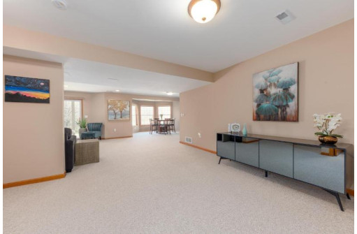 N52W17188 Hidden Lane, Menomonee Falls, WI 53051-0678