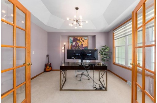 N52W17188 Hidden Lane, Menomonee Falls, WI 53051-0678