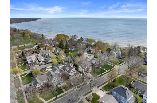 726 East Day Avenue, Whitefish Bay, WI 53217