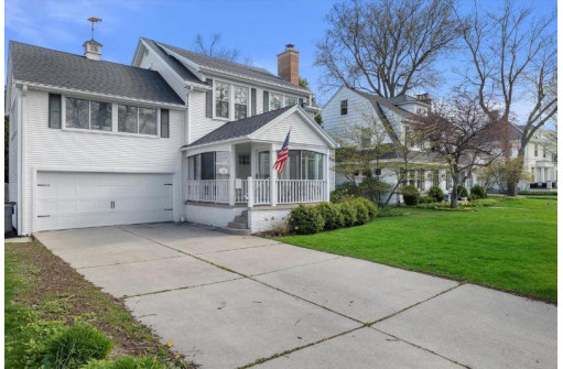 726 East Day Avenue, Whitefish Bay, WI 53217