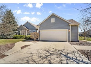 701 Creekside Drive West Bend, WI 53095