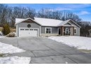 6752 Bernadine Circle, West Bend, WI 53090