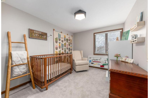 1957 River Park Court, Wauwatosa, WI 53226-2840