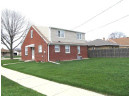 2915 15th Avenue, South Milwaukee, WI 53172-3031