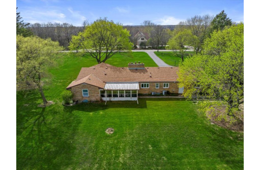 7300 South 92nd Street, Franklin, WI 53132