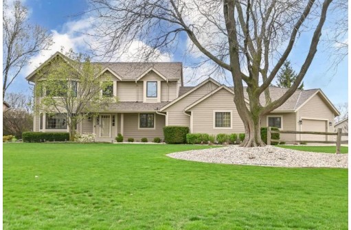 13930 West Maria Drive, New Berlin, WI 53151-6890