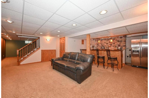 13930 West Maria Drive, New Berlin, WI 53151-6890