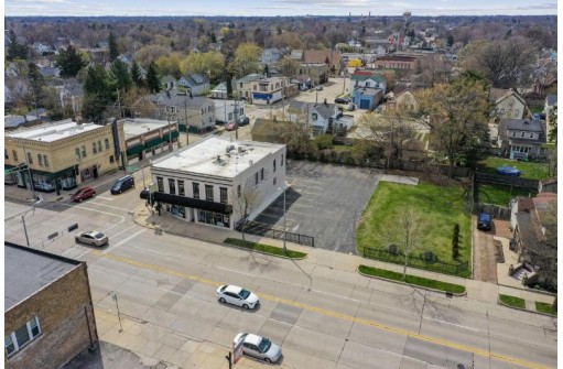 1700 North Main Street, Racine, WI 53402