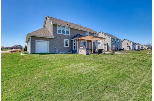 N45W22817 Charlotte Way, Pewaukee, WI 53072