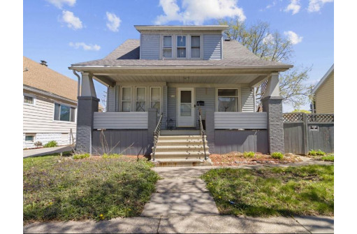 3130 South 15th Place, Milwaukee, WI 53215-4634