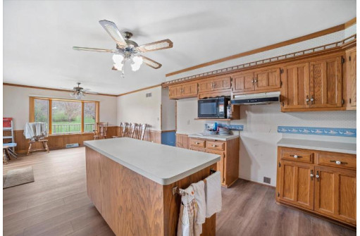 8710 Caldwell Road, Mukwonago, WI 53149-8920