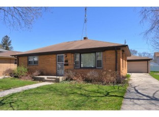 2823 Cleveland Avenue Racine, WI 53405-4511