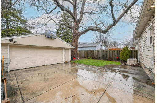 2343 North 68th Street, Wauwatosa, WI 53213-1303