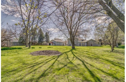 8529 Cooper Road, Pleasant Prairie, WI 53158