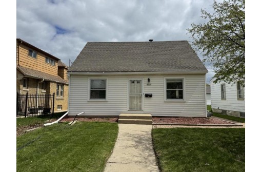 4612 North 18th Street, Milwaukee, WI 53209-6429