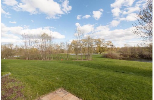 N114W17823 Blackstone Circle, Germantown, WI 53022-5664