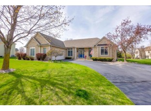 1009 River Reserve Drive Hartland, WI 53029-2910