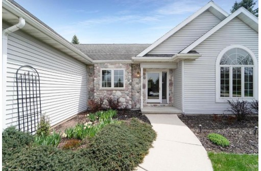 N7585 Deerpath Road, Fond Du Lac, WI 54937