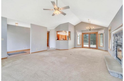 N7585 Deerpath Road, Fond Du Lac, WI 54937